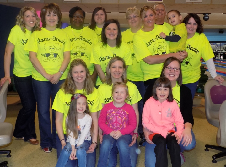 Hans Bowlo  T-Shirt Photo