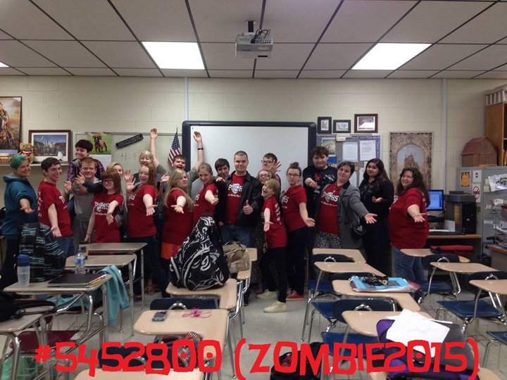 Tphs Zombie Movie Fan Club Representing! T-Shirt Photo