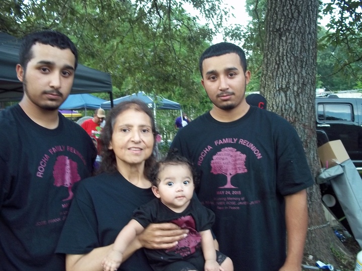 Family  T-Shirt Photo
