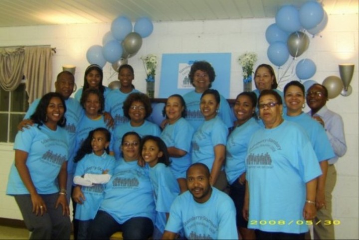 Stansberry Reunion 08 T-Shirt Photo