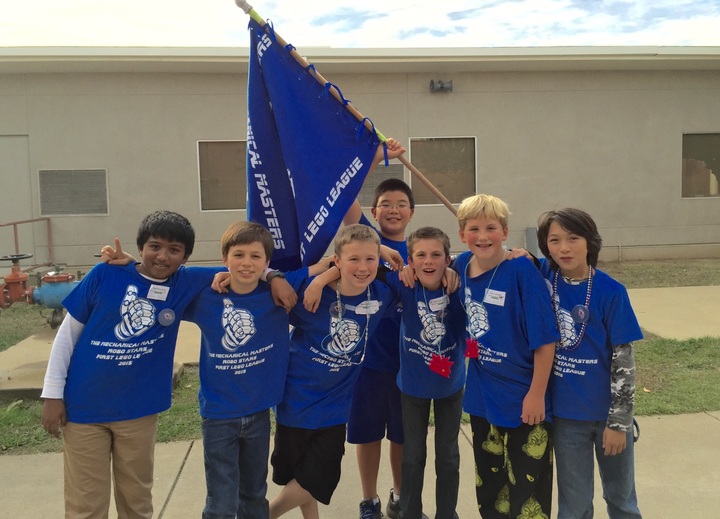 Foothill Lego Club T-Shirt Photo