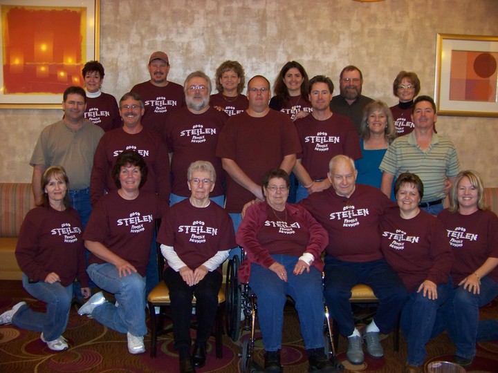 2009 Steilen Family Reunion T-Shirt Photo