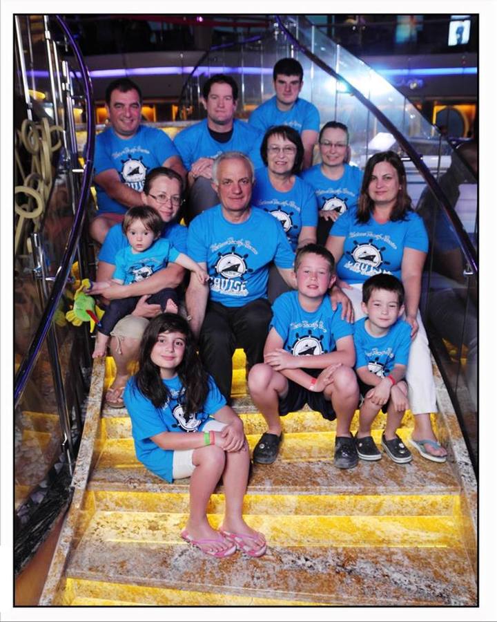 Kostrecis Go On A Cruise T-Shirt Photo