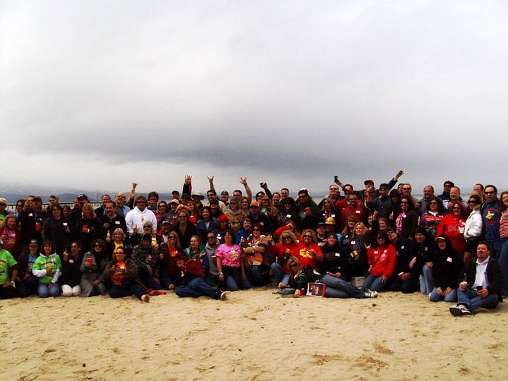 Upfrontfanatics.Com T-Shirt Photo