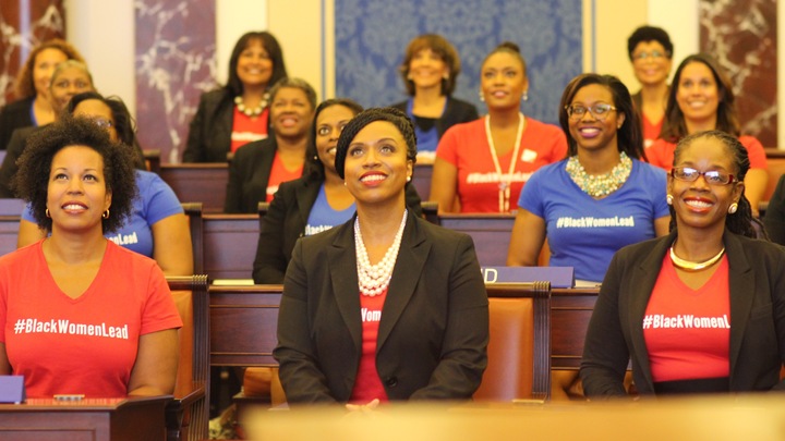 #Black Women Lead T-Shirt Photo