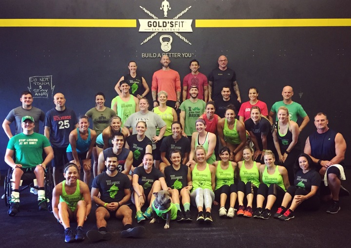 Gold'sfit Bulverde Bulls  T-Shirt Photo