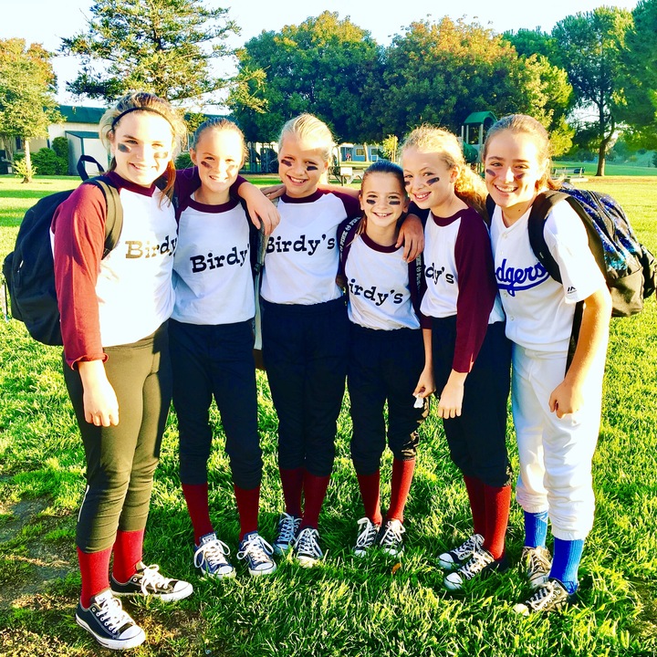 The Birdy's T-Shirt Photo