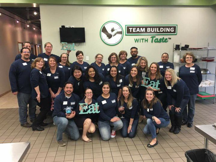 21 Company Team Names For Corporate Team Building Custom Ink