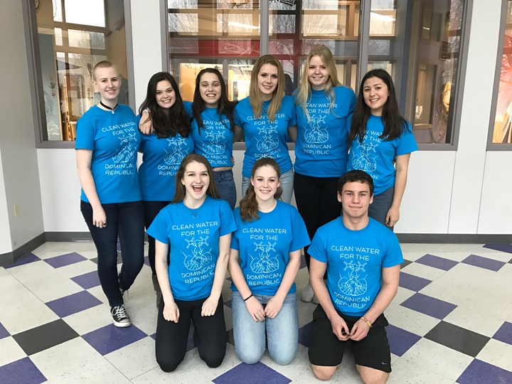 Clean Water For The Dominican Republic T-Shirt Photo