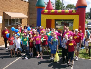 Neighborhood Family Picnic T-Shirt Photo