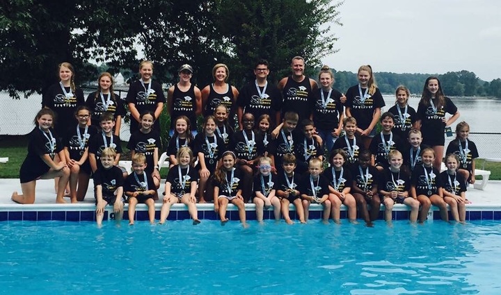 Stingrays Celebrating A Successful Season Of "Stinging" In The Pool! T-Shirt Photo