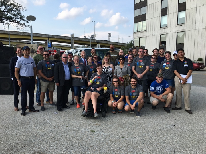 Steelers #78 And Army Ranger Alejandro Villanueva With The No One Left Behind Pittsburgh Chapter T-Shirt Photo