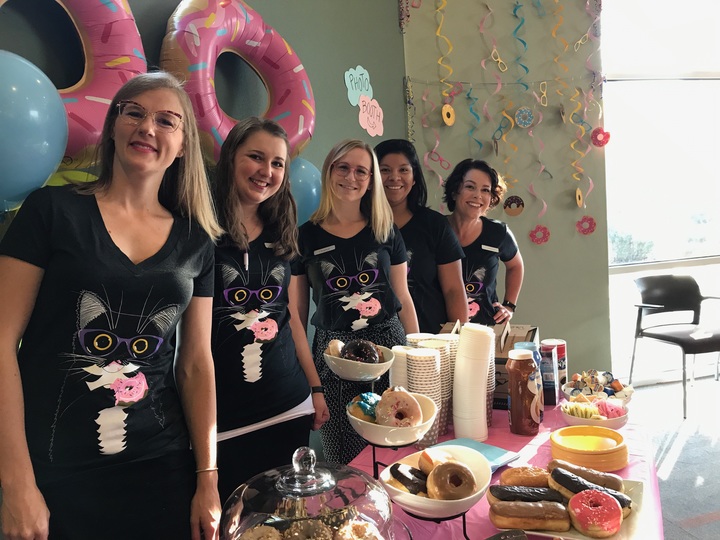 Donuts+Glasses+Coffee Frame Party T-Shirt Photo