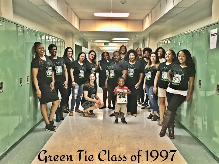 Reunion T-Shirt Photo