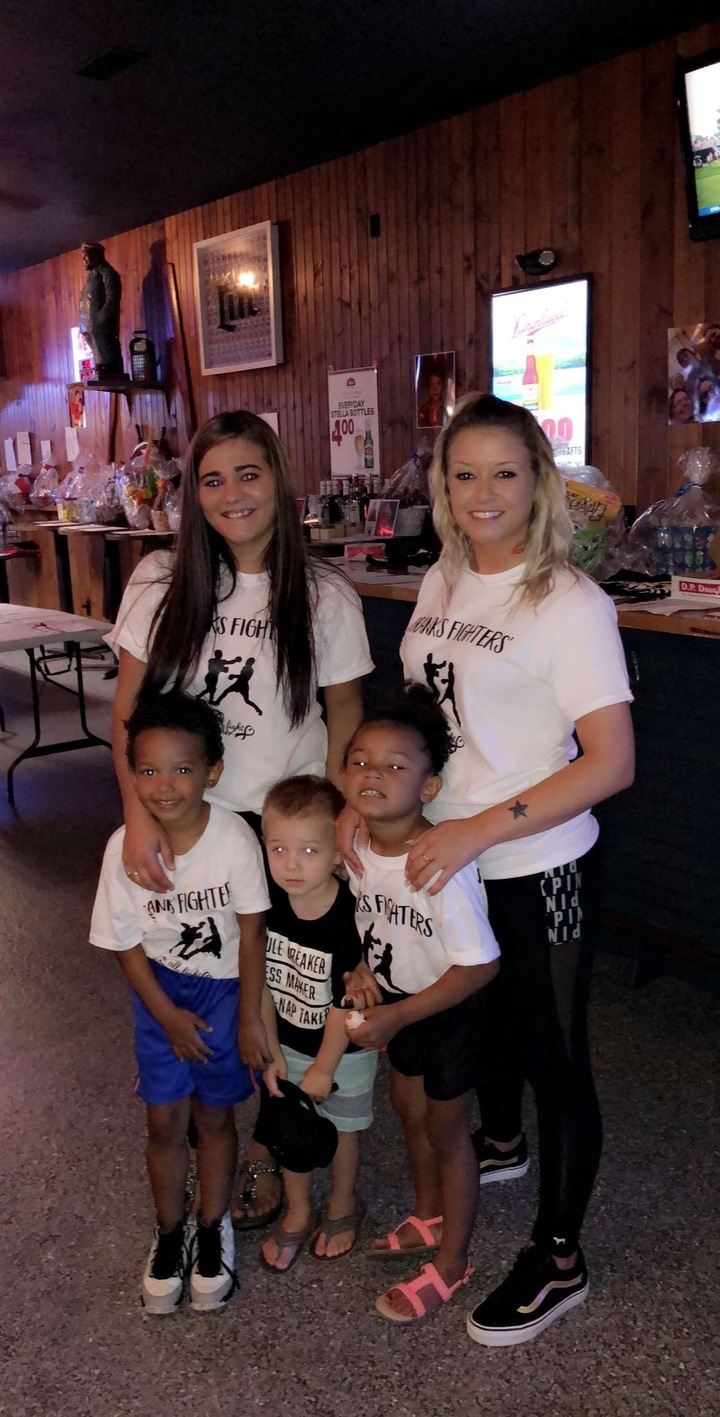 Franks Fighters T-Shirt Photo