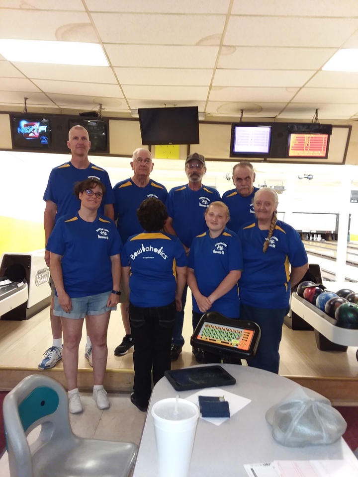 Bowlaholics T-Shirt Photo