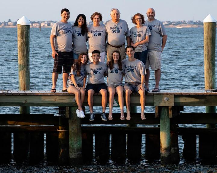 Fak Family Photo T-Shirt Photo