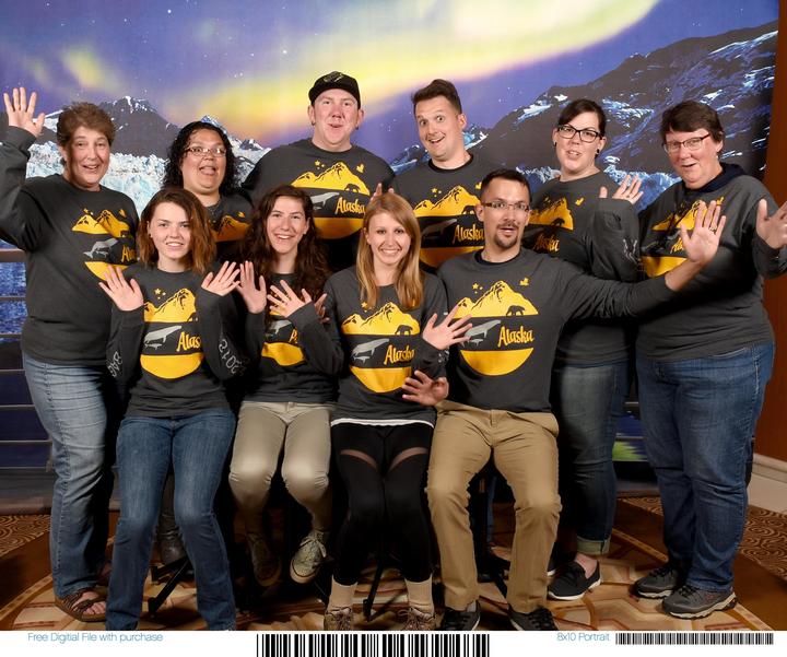 Family Cruise 2018 T-Shirt Photo