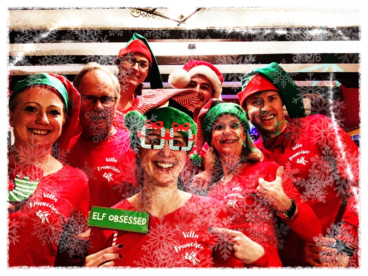 Elfie Selfies! T-Shirt Photo
