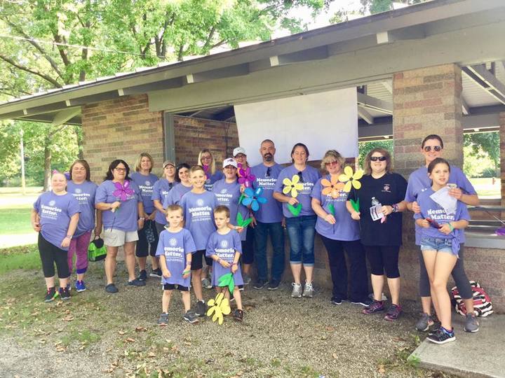 Brooks Tlc Walk To End Alzheimer's Team T-Shirt Photo