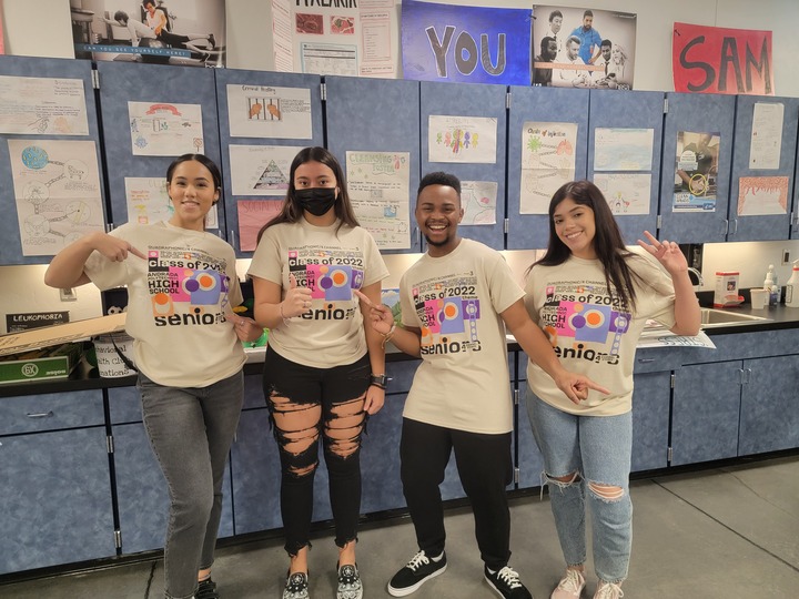 Seniors 2022 T-Shirt Photo