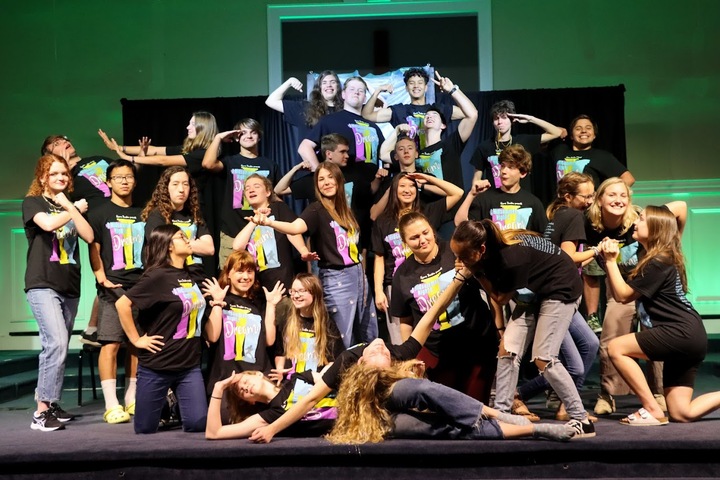 Cast T Shirts T-Shirt Photo