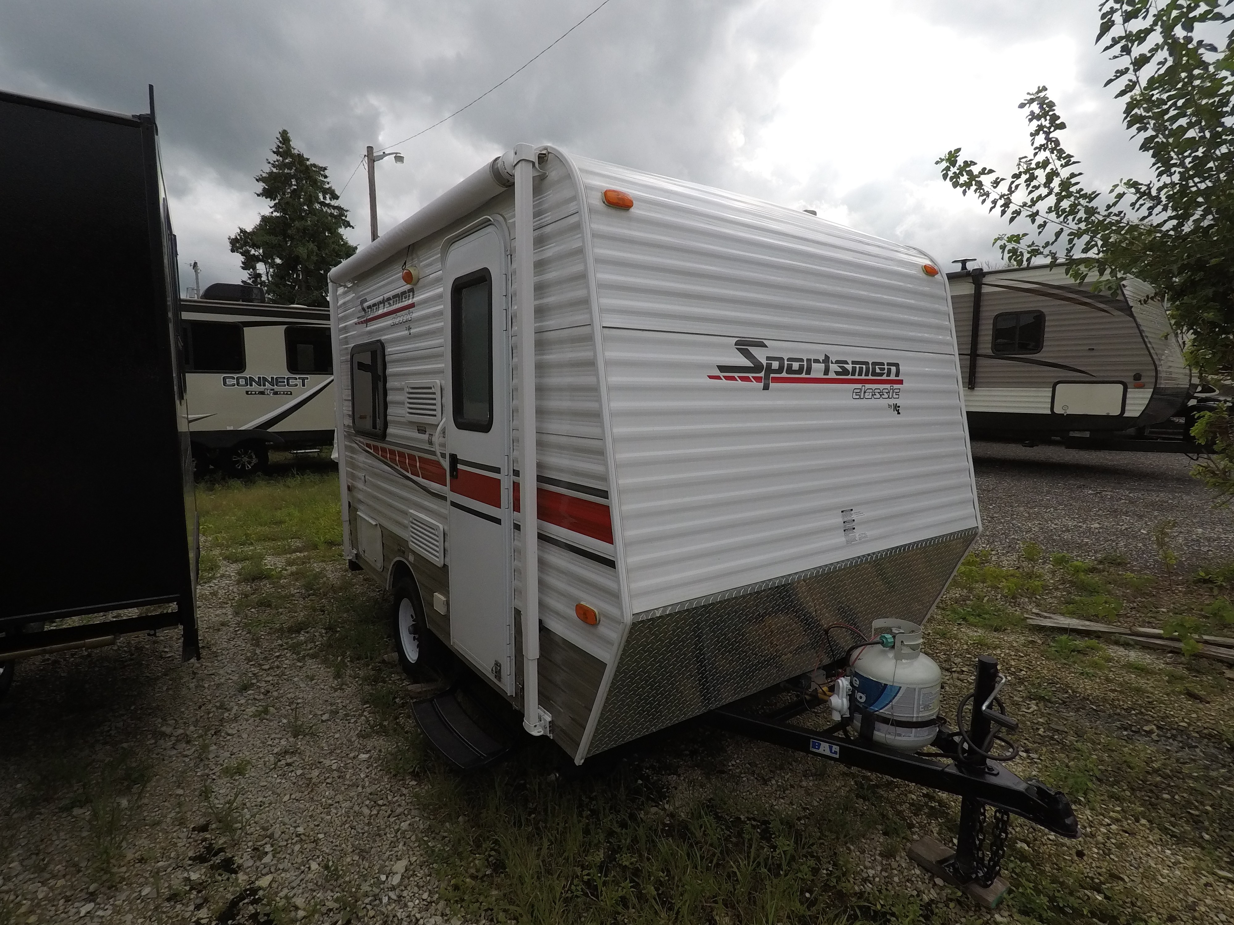 Advance Camping Sales, Featuring KZ, Pleasure Way, Winnebago, Sportsmen