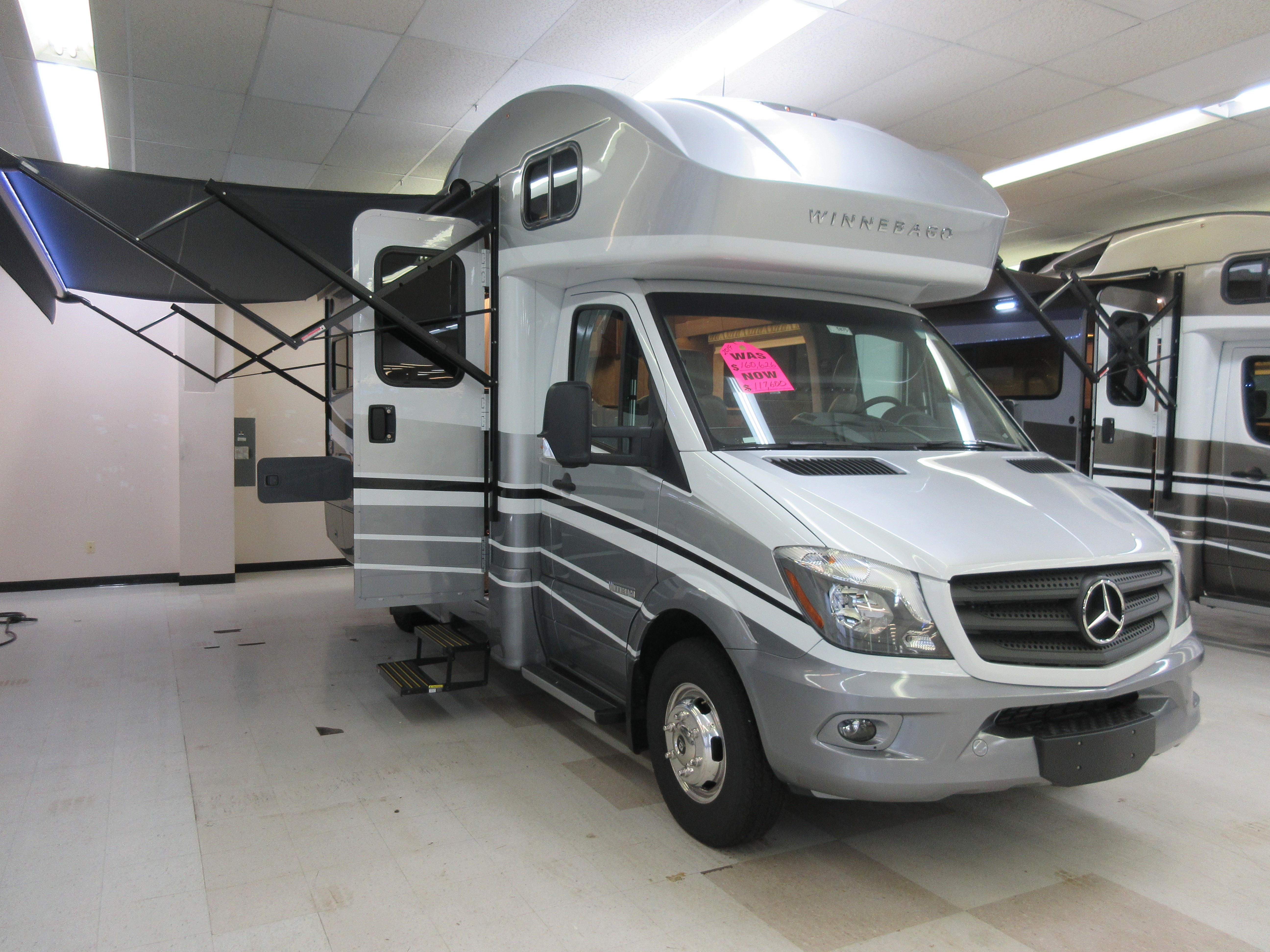 RV Dealer in Auburn, IN | Fifth Wheels & Travel Trailers
