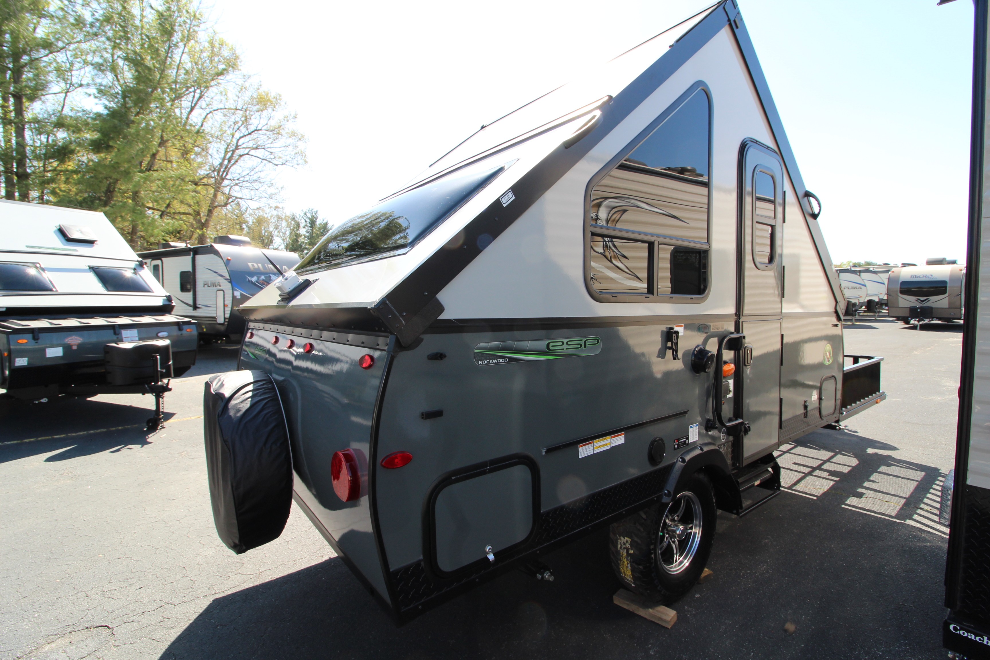 2019 Rockwood FOREST RIVER ROCKWOOD HARDSIDE A122THESP