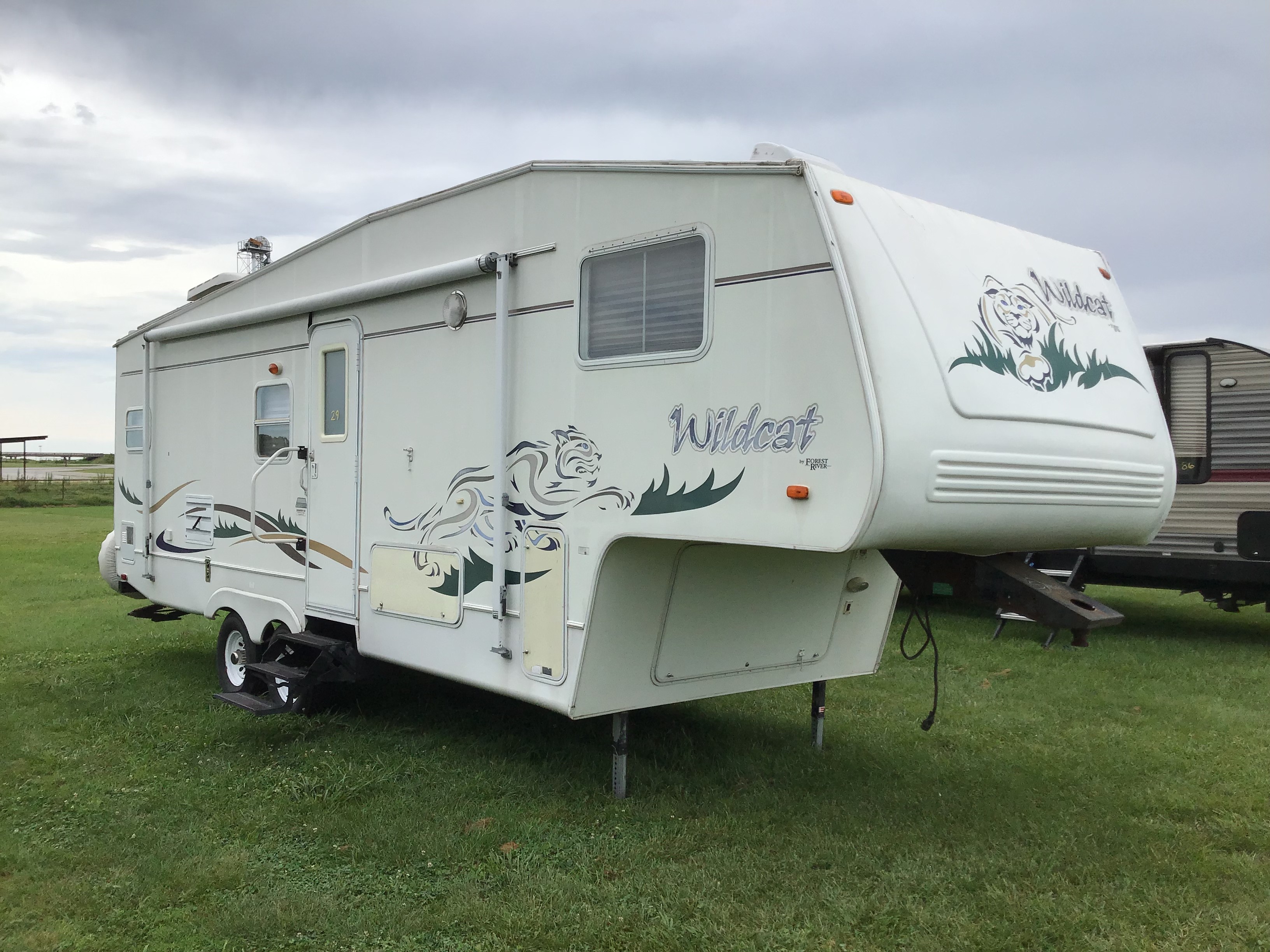 2003 Forest River Wildcat 27RK 2003 Motorhome in Carthage MO