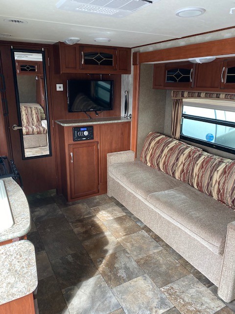 Used 2014 Winnebago Minnie 2101ds In Yadkinville Nc