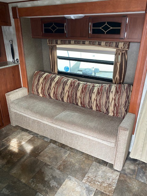 Used 2014 Winnebago Minnie 2101ds In Yadkinville Nc