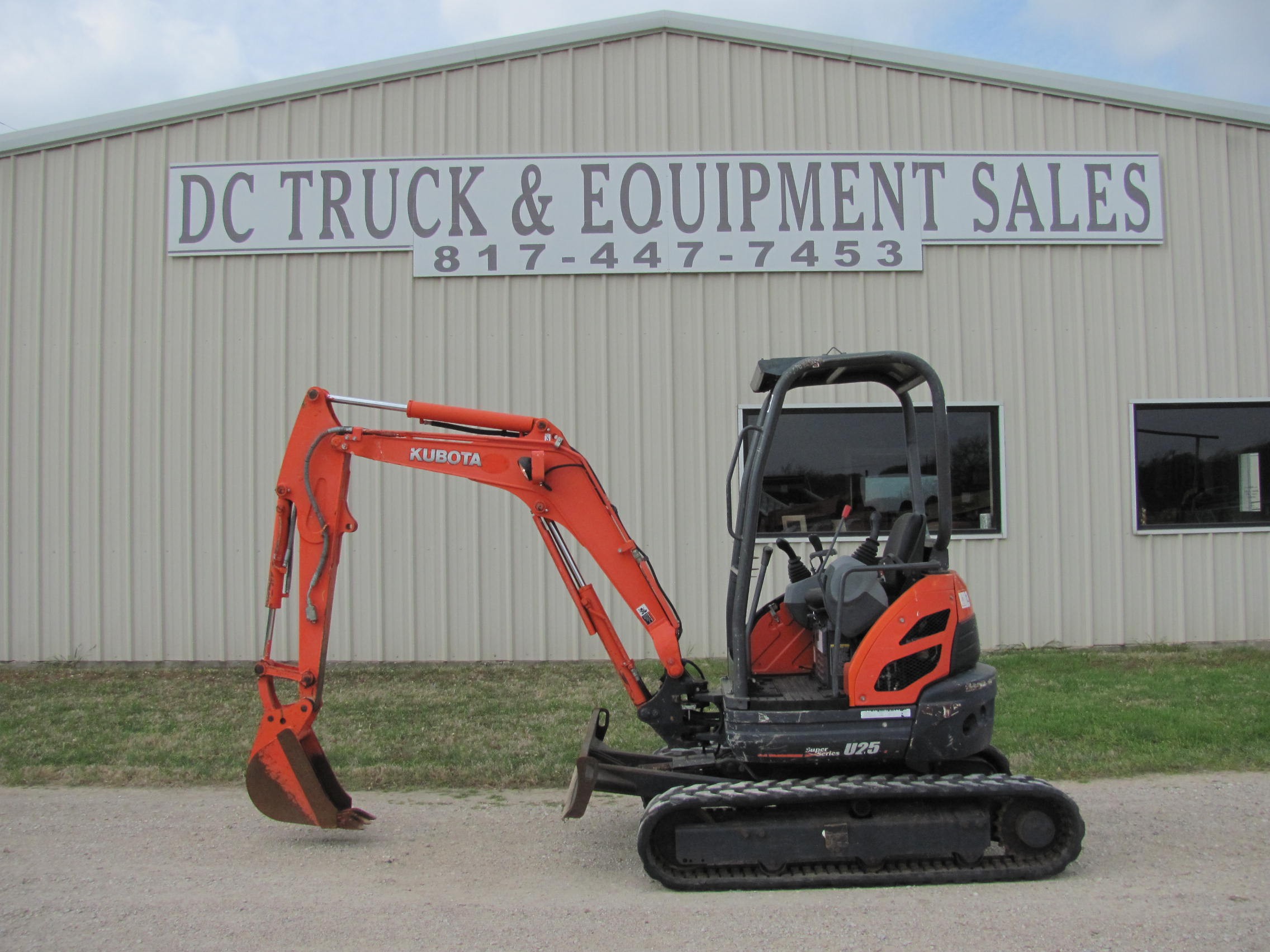 2011 Kubota U253 EQP