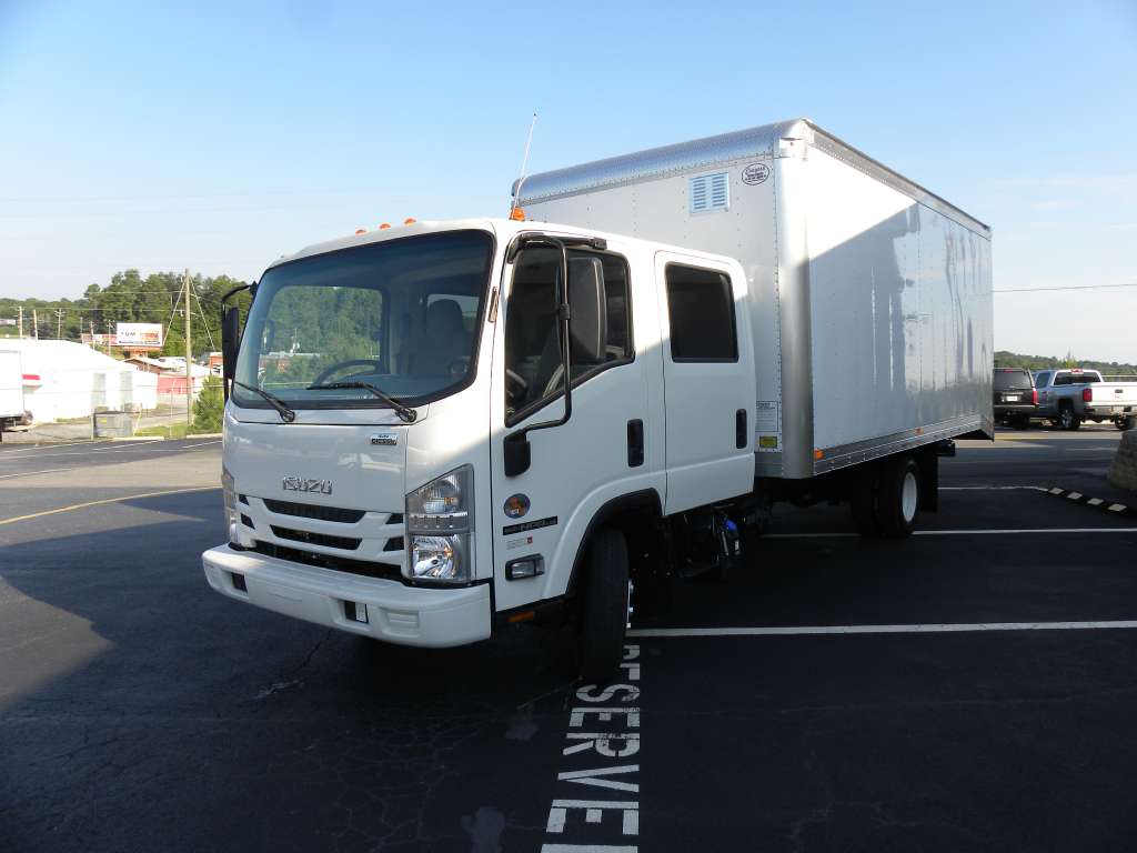 2017 Isuzu NPRHD Gas