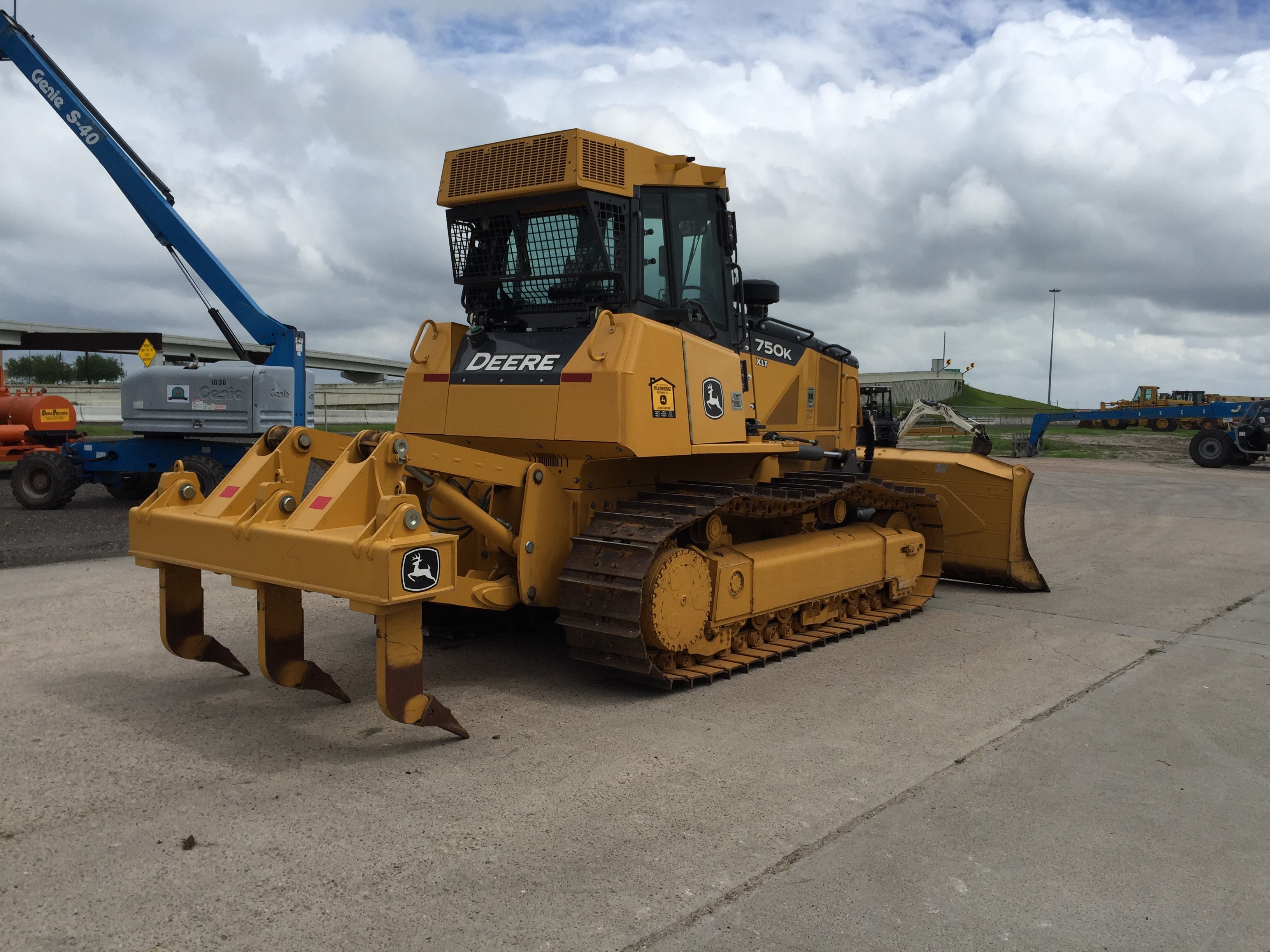John Deere 750K XLT Crawler Dozers for Sale CEG