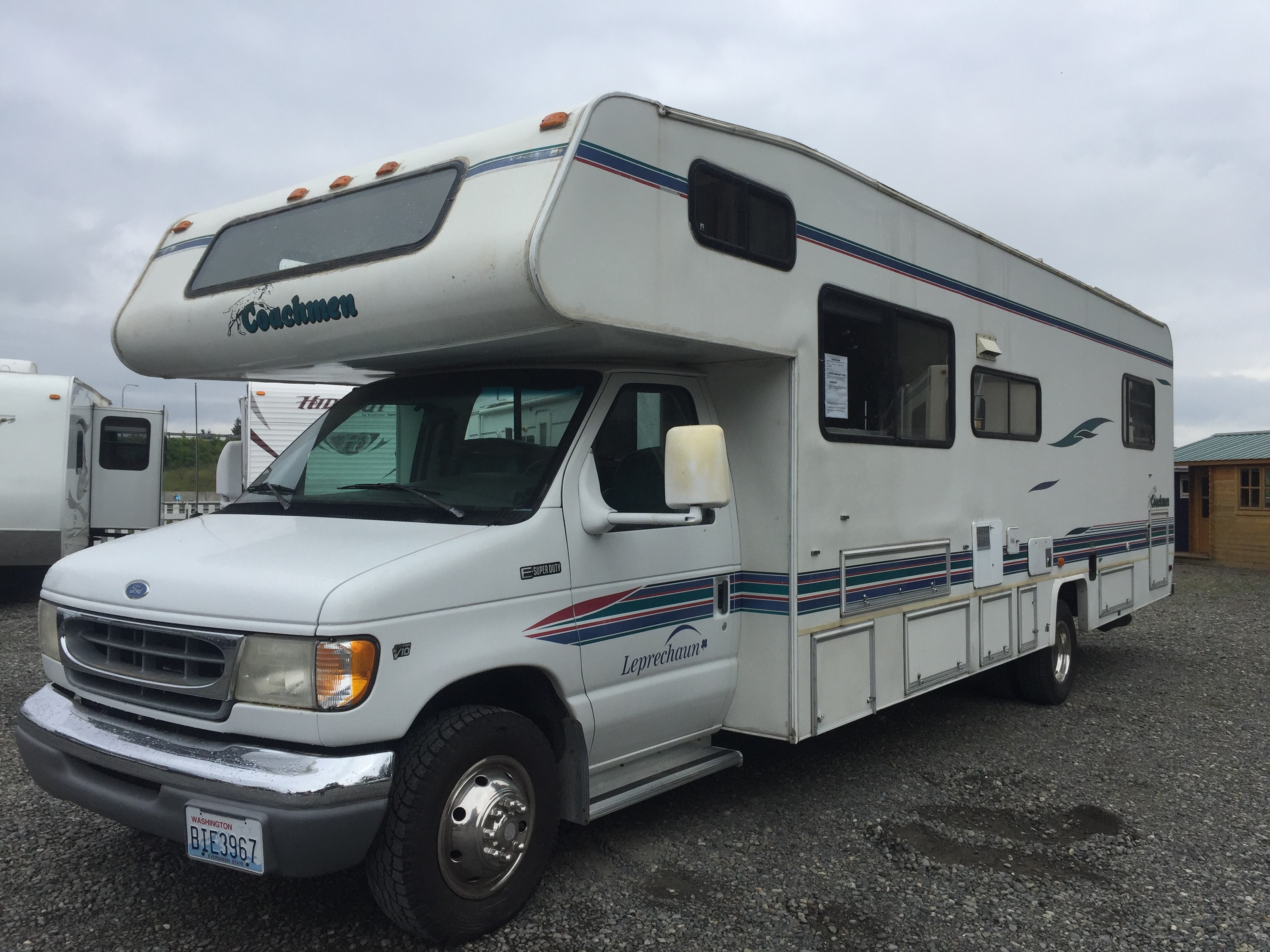 1997 Coachmen Leprechaun 305MBF