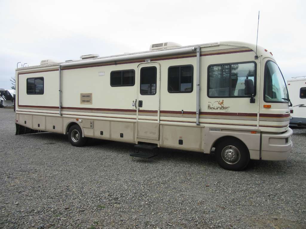 1995 Fleetwood Bounder 34J