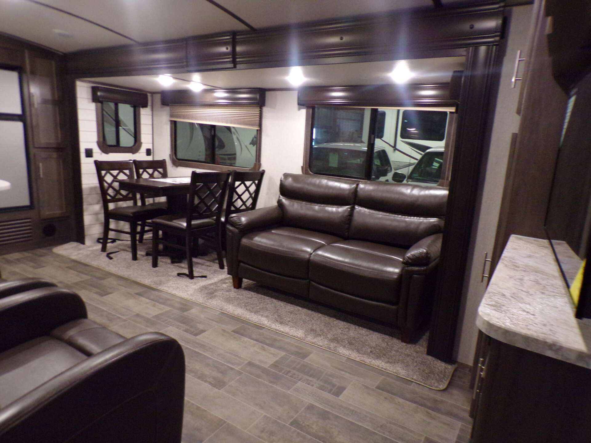 Jeff bright rv dealer in il travel trailers campers for sale in