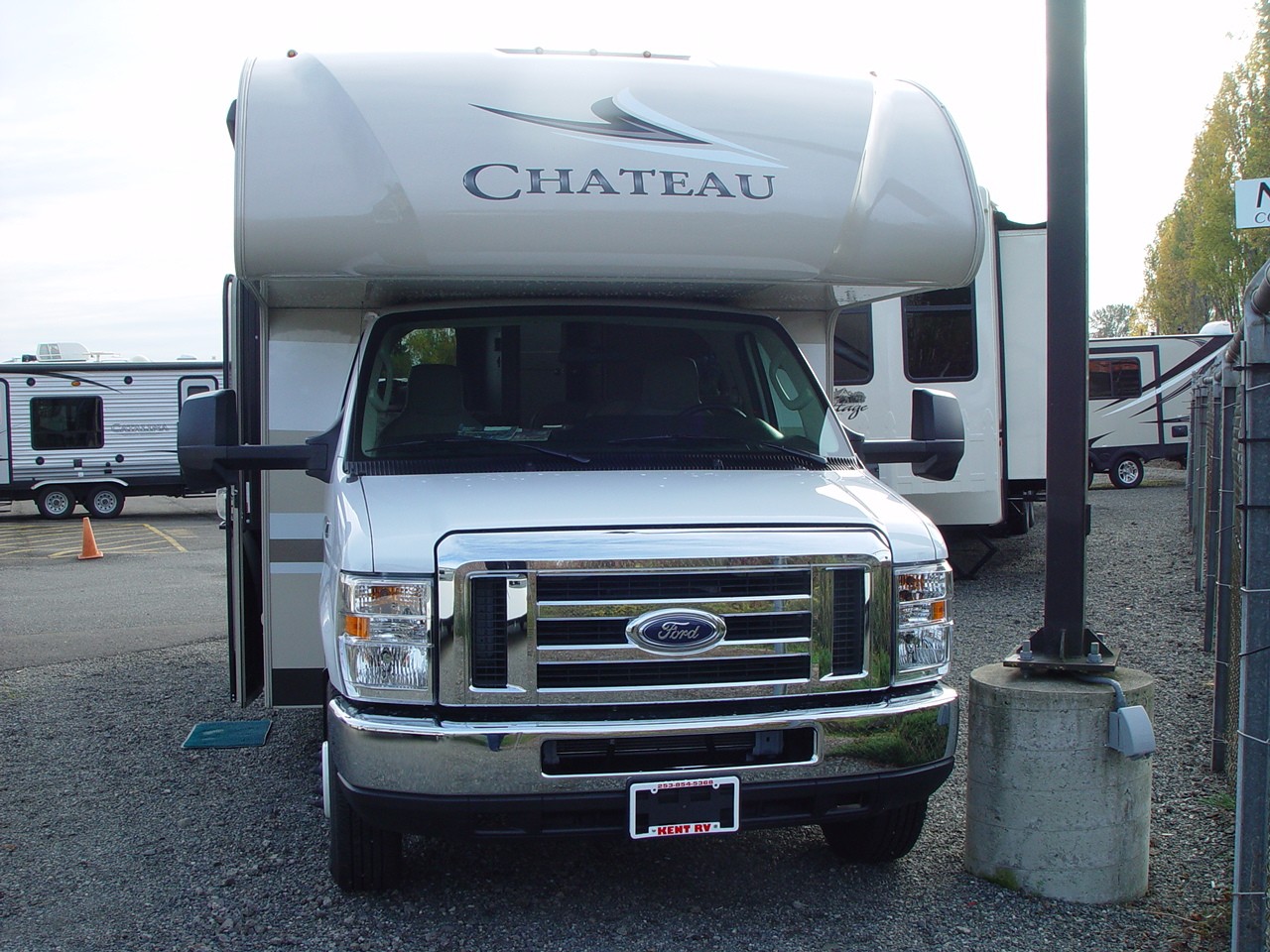 2018 Thor Motor Coach Chateau 23U