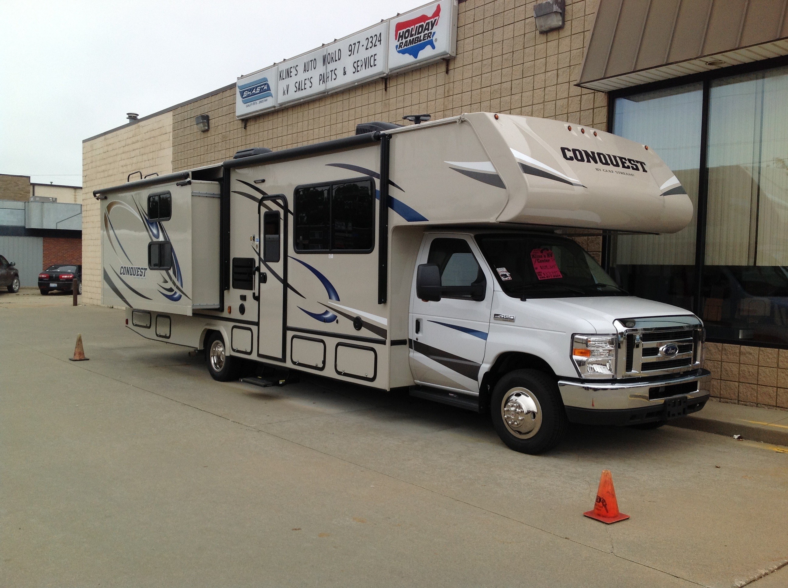 2019 Gulf Stream Conquest 63111