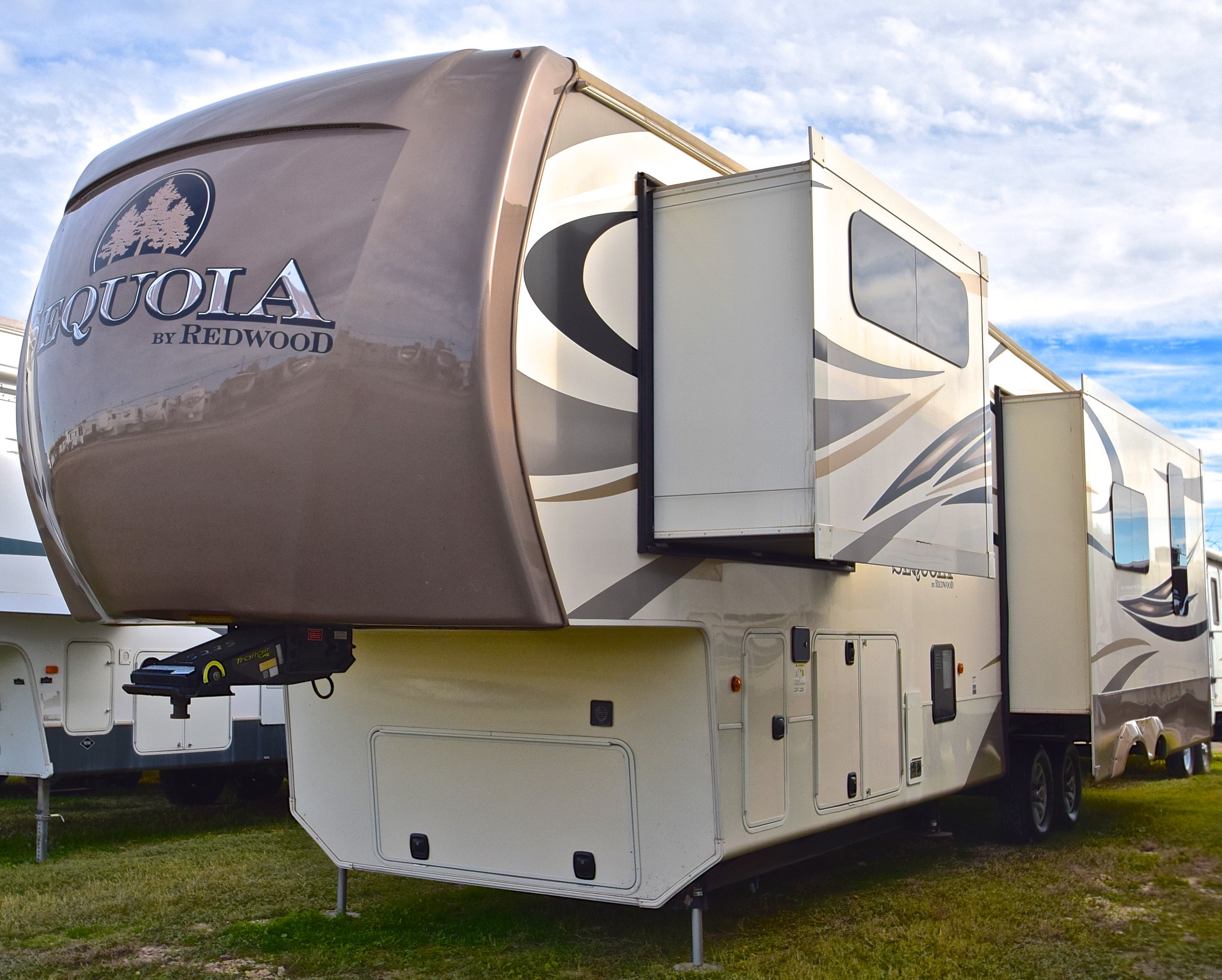 Lake Tawakoni RV Center, located in NE Texas