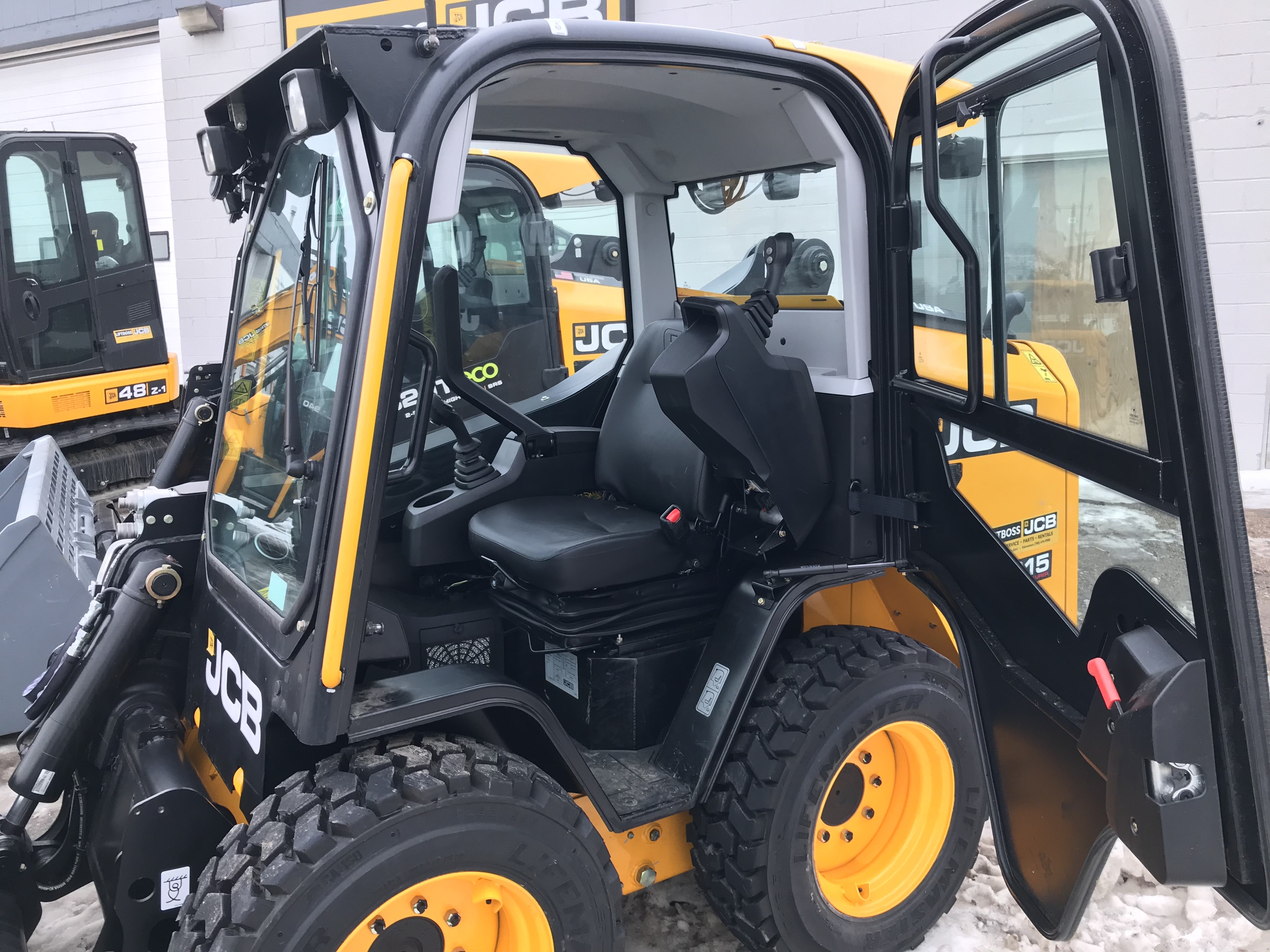 Material Handling Construction Equipment Dealer Lift Boss material-handling-construction-equipment-dealer-lift-boss