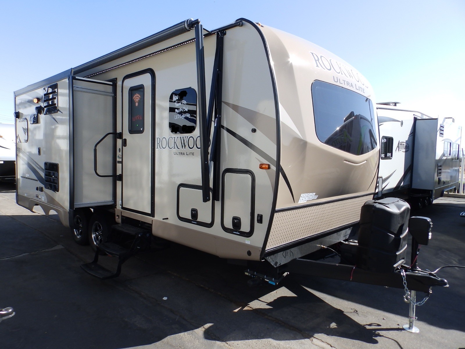 RV Dealer In CA 5th Wheels Travel Trailers Toy Haulers