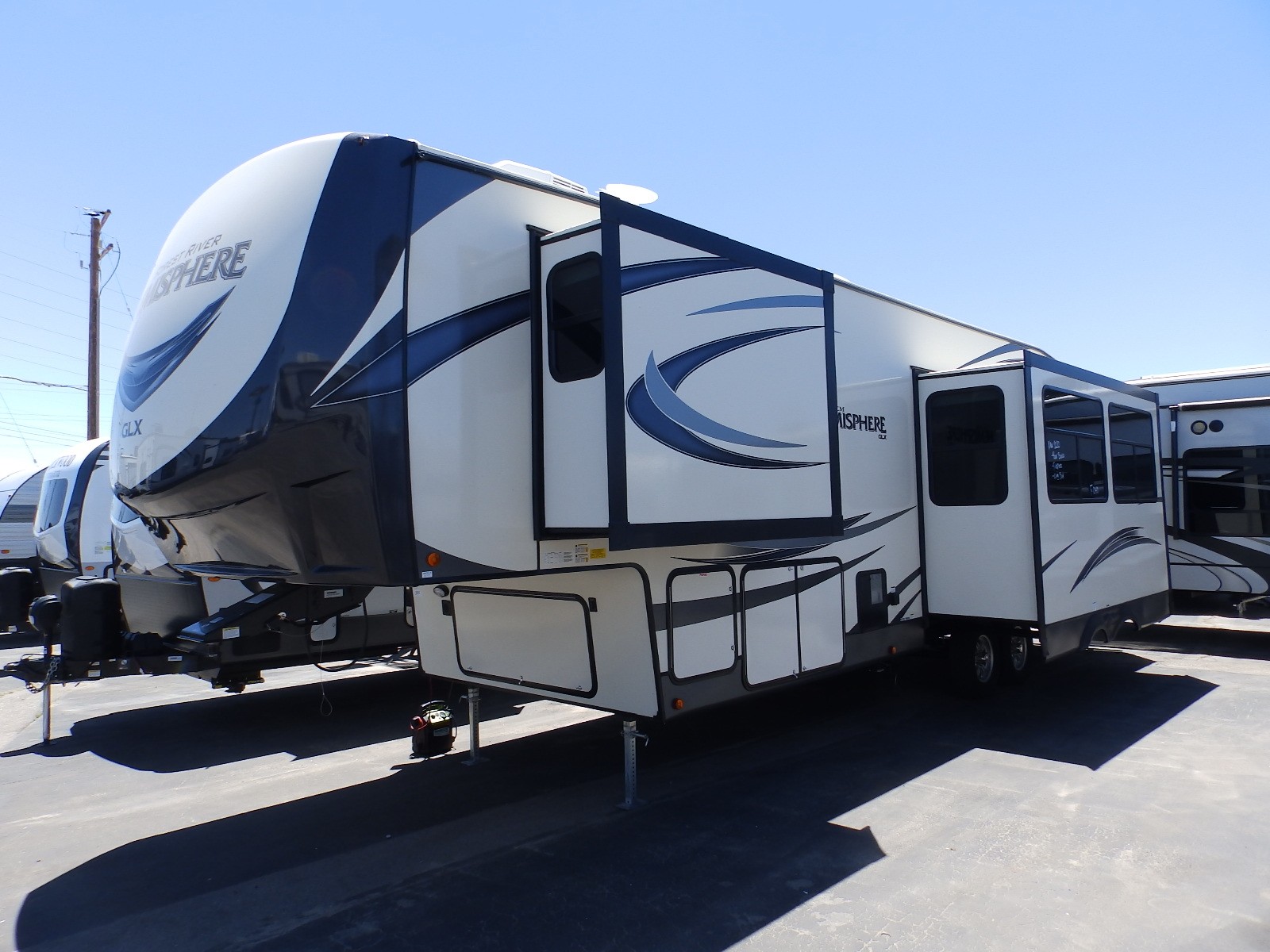 New 2020 Forest River Salem Hemisphere 295bh 2 Slides Rear Bunks