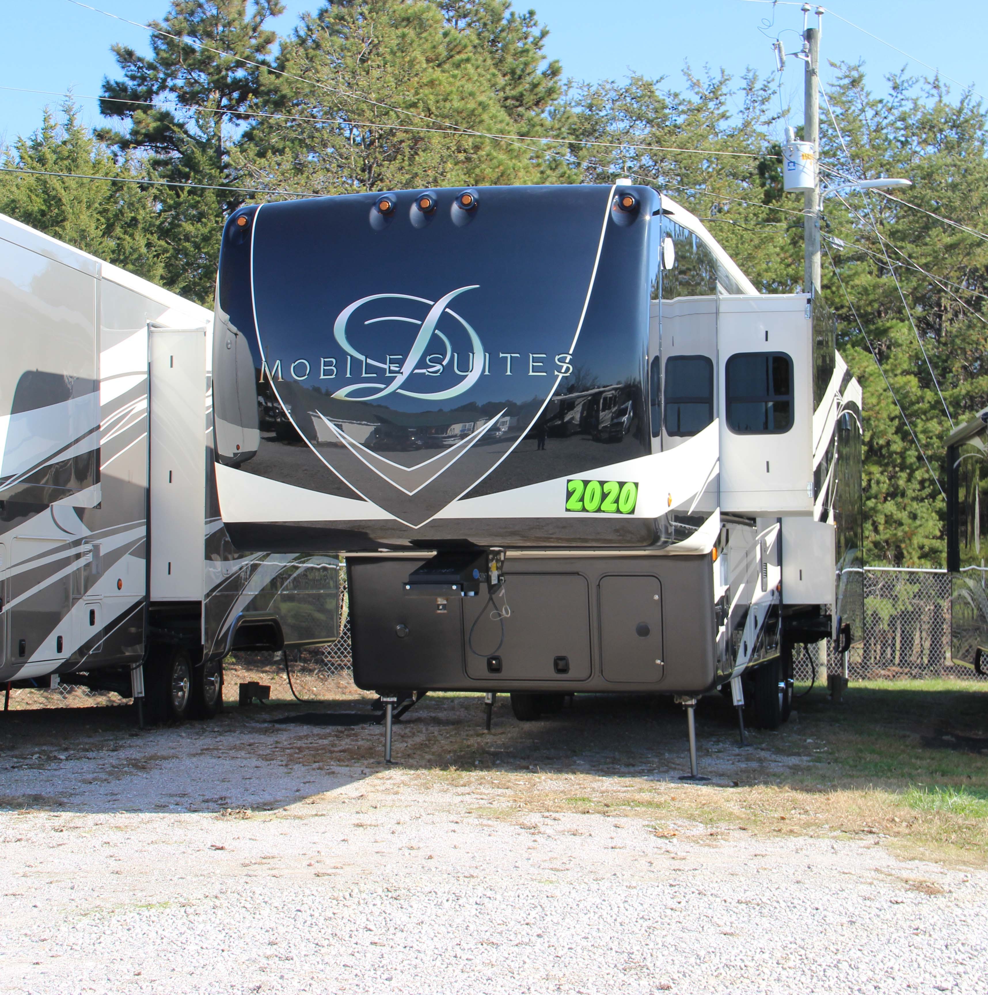 New 2020 DRV Mobile Suites _ 39DBRS3SPECIAL Fifth Wheel RV (SPECIAL