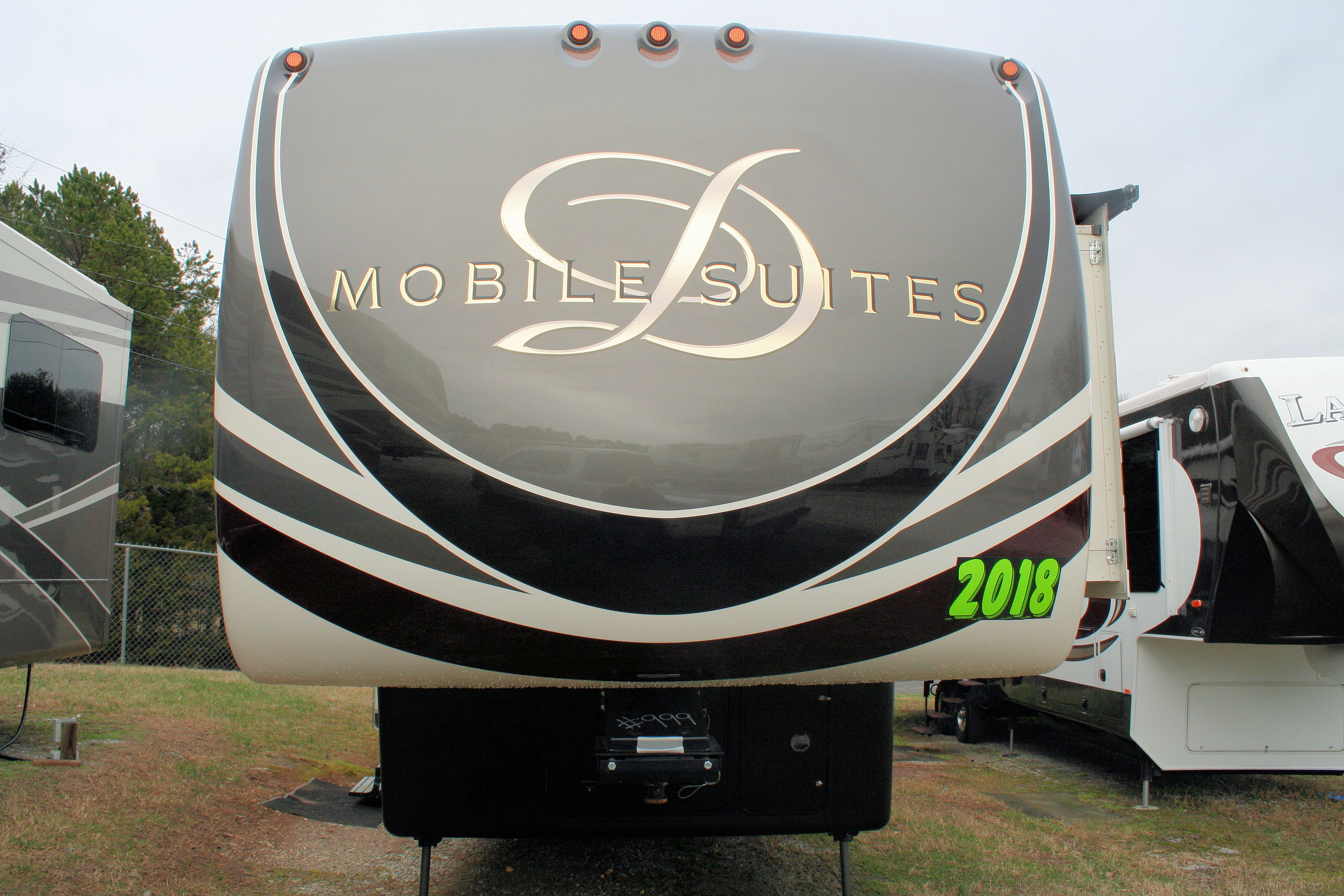 2018 DRV Mobile Suites 38RSSB3 Fifth Wheel RV