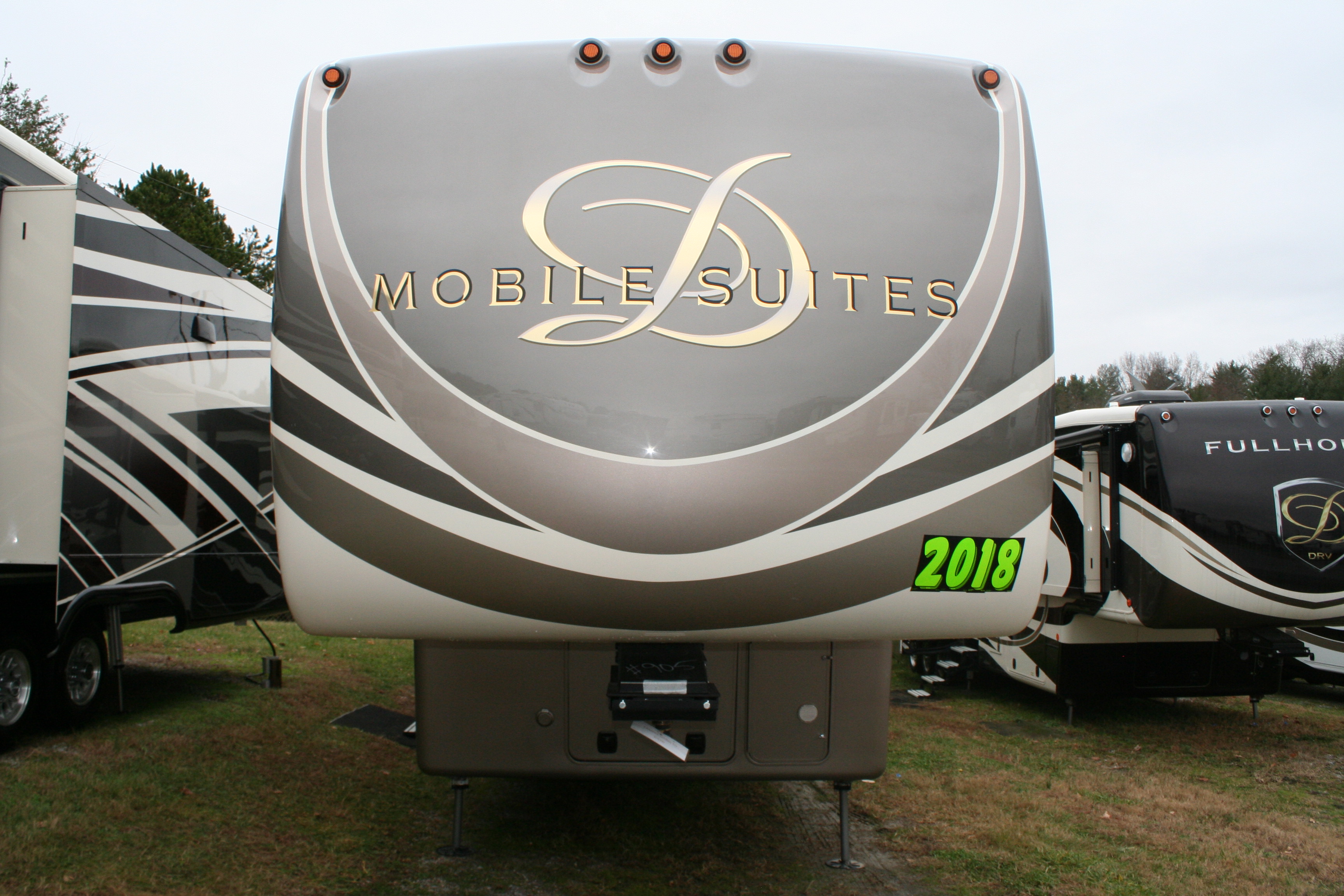 2018 DRV Mobile Suites 44 SANTE FE Fifth Wheel RV