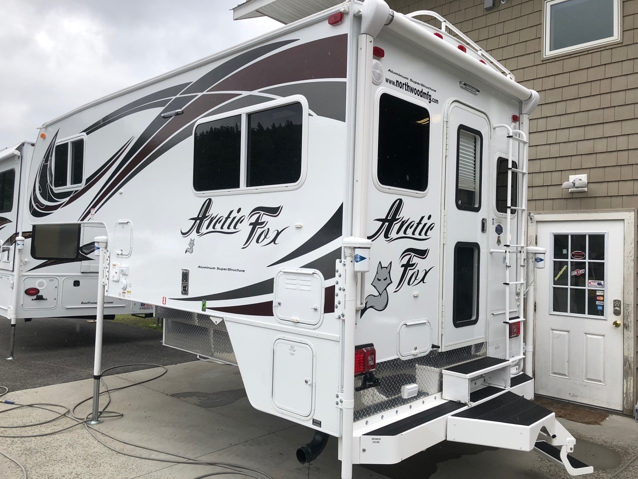 Truck Camper Warehouse in West Chesterfield, New Hampshire
