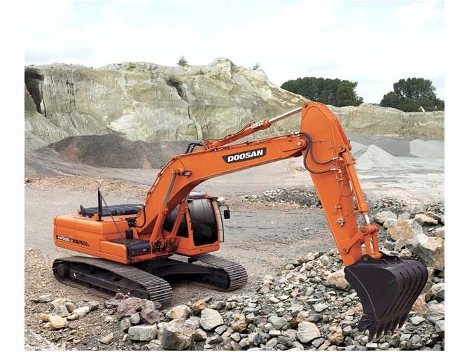 2013 Doosan Construction DX225LC3