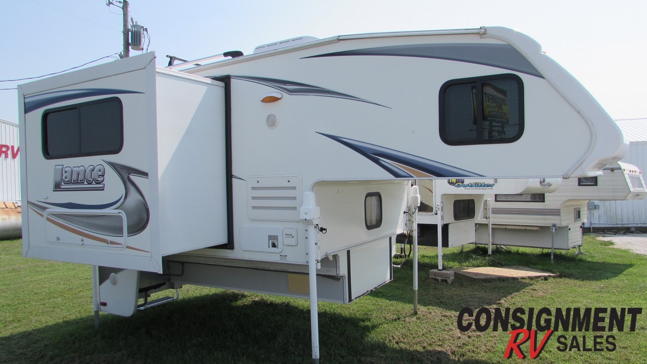 Used 2014 Lance Truck Camper Long Bed 992 in Carthage, MO